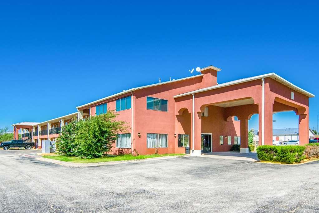 Econo Lodge Inn & Suites Sweetwater I-20 Exterior photo