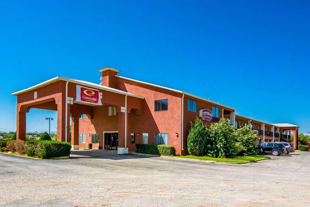 Econo Lodge Inn & Suites Sweetwater I-20 Exterior photo
